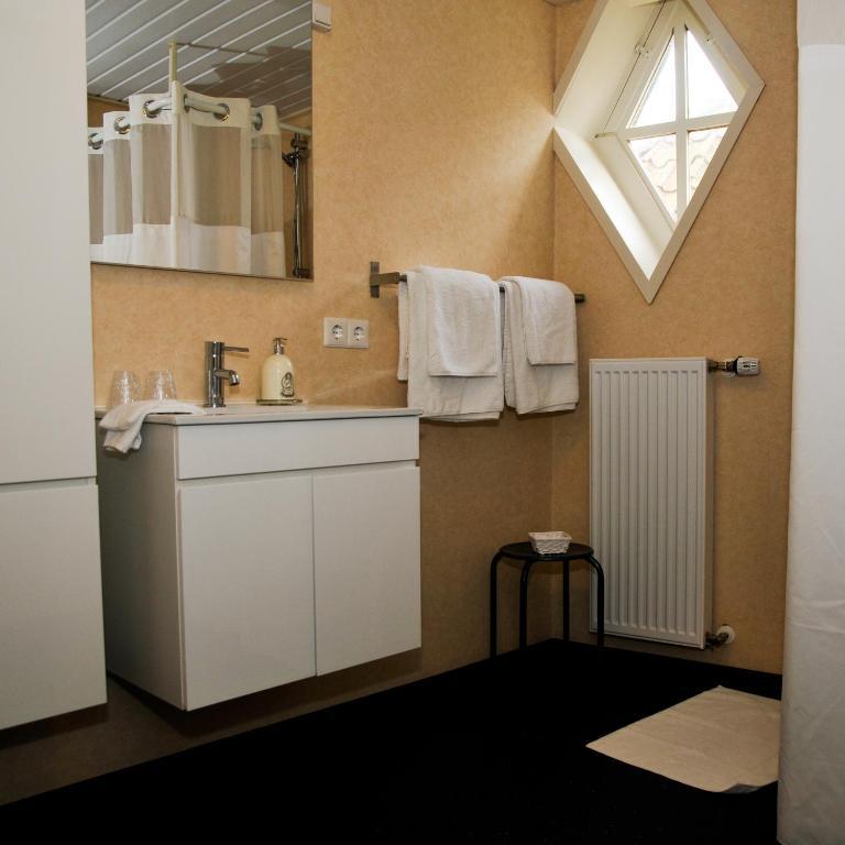 Hotel Restaurant It Posthus Birdaard Habitación foto